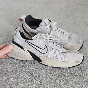 Nike V2k Womens Running Shoe